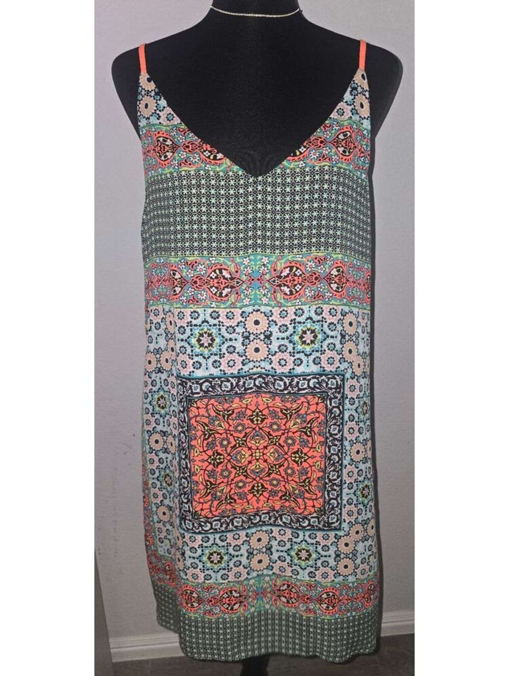 GB Sleeveless Polyester Printed Dress with Crisscross Back Straps Size L